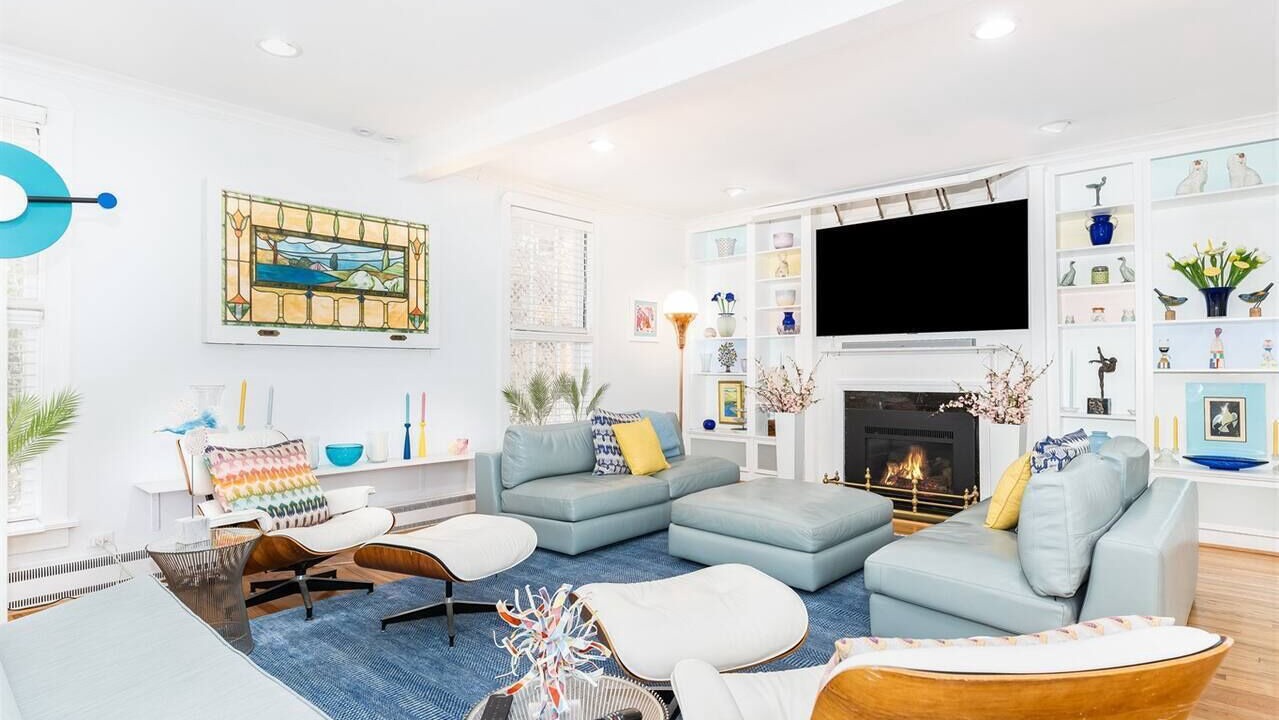 Photo of Livingroom in Evanston