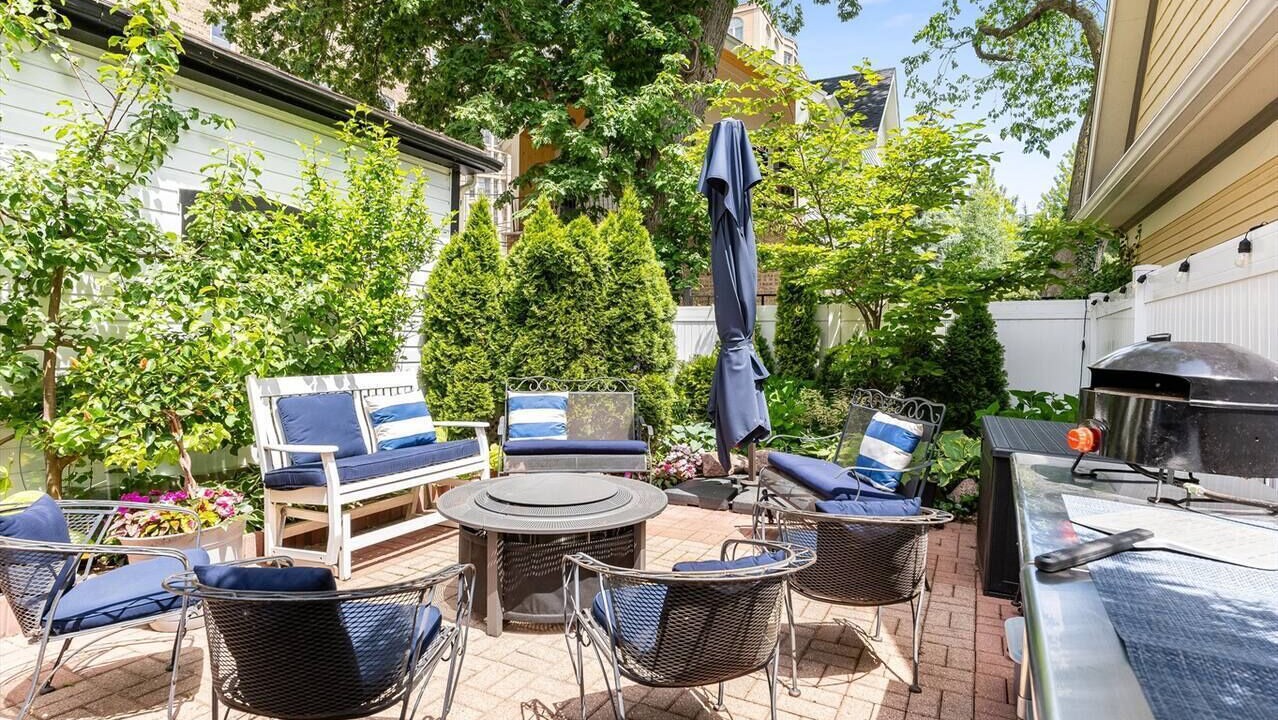 Photo of Outdoor in Evanston