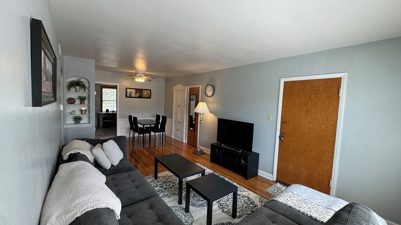 Photo of Livingroom in Wauwatosa