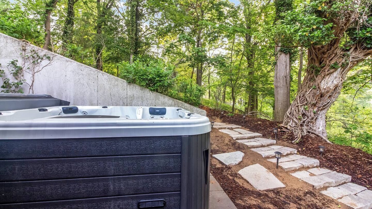 Photo of Patio Balcony in Douglas