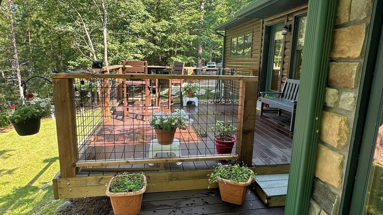 Photo of Patio Balcony in Eagle River