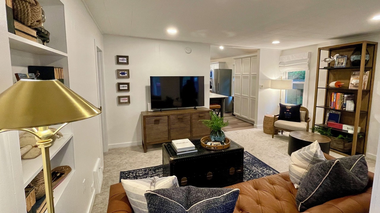 Photo of Livingroom in Saugatuck