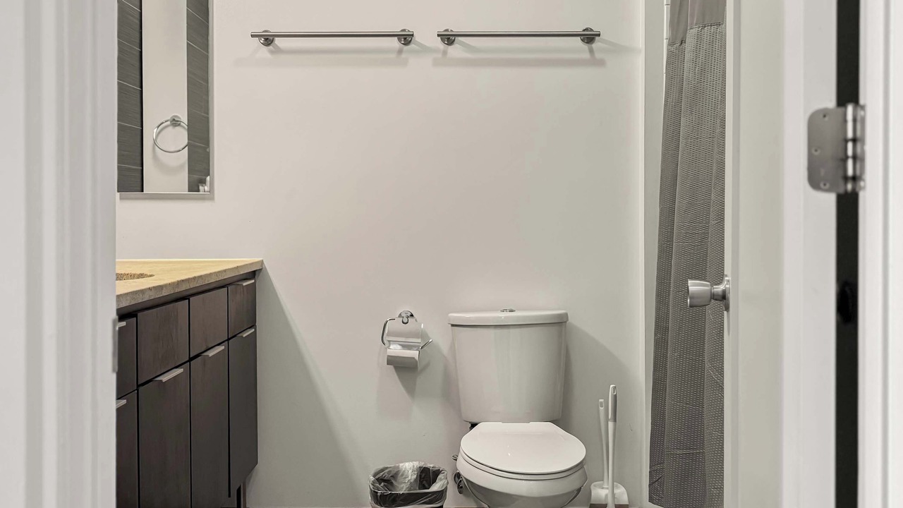 Photo of Bathroom in East Hyde Park
