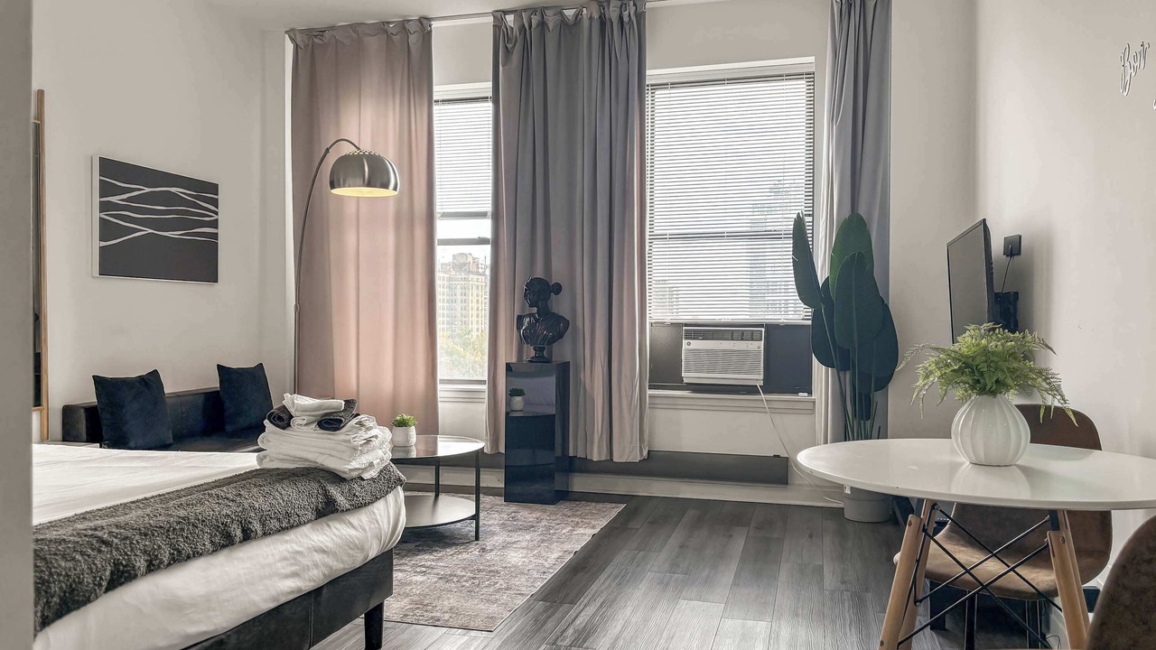 Photo of Bedroom in East Hyde Park