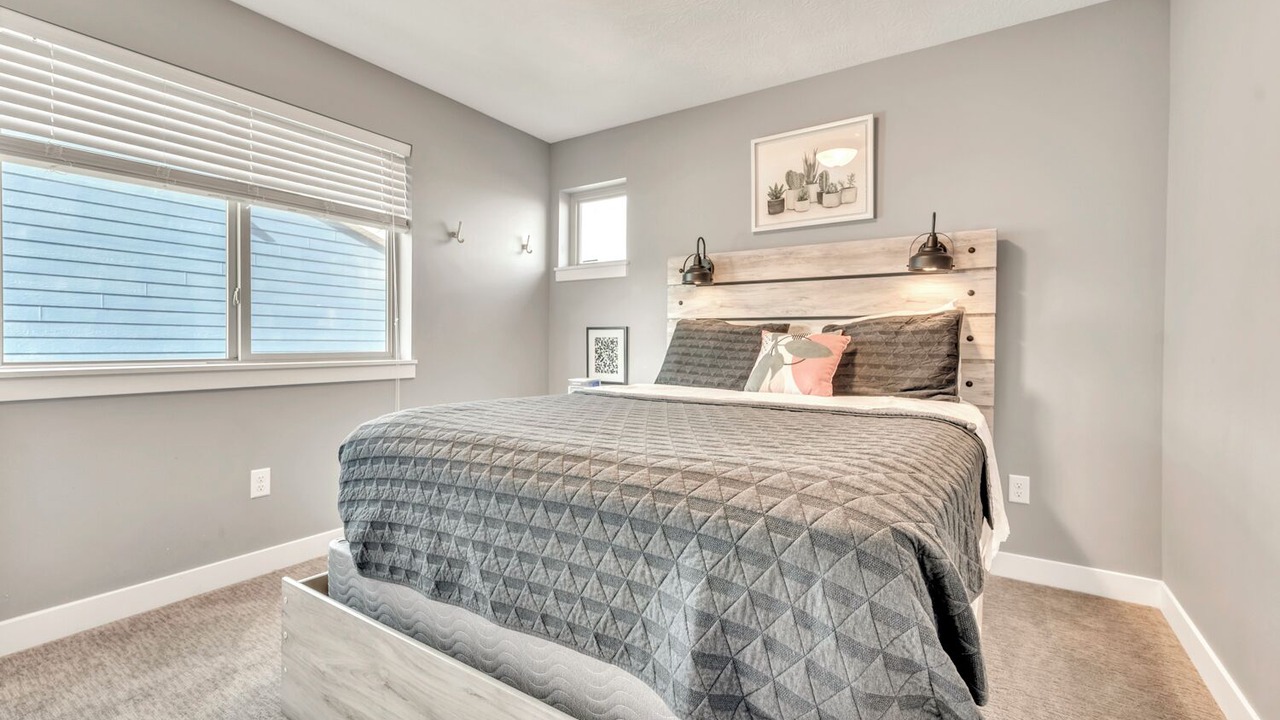 Photo of Bedroom in Arnolds Park