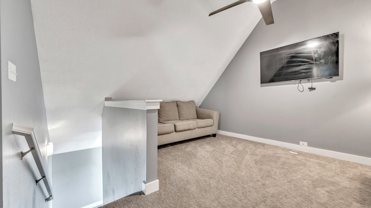 Photo of Livingroom in Arnolds Park