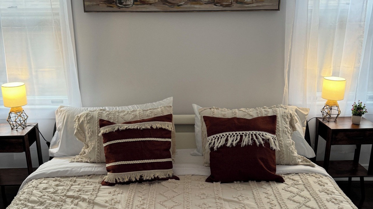Photo of Bedroom in Lincolnwood