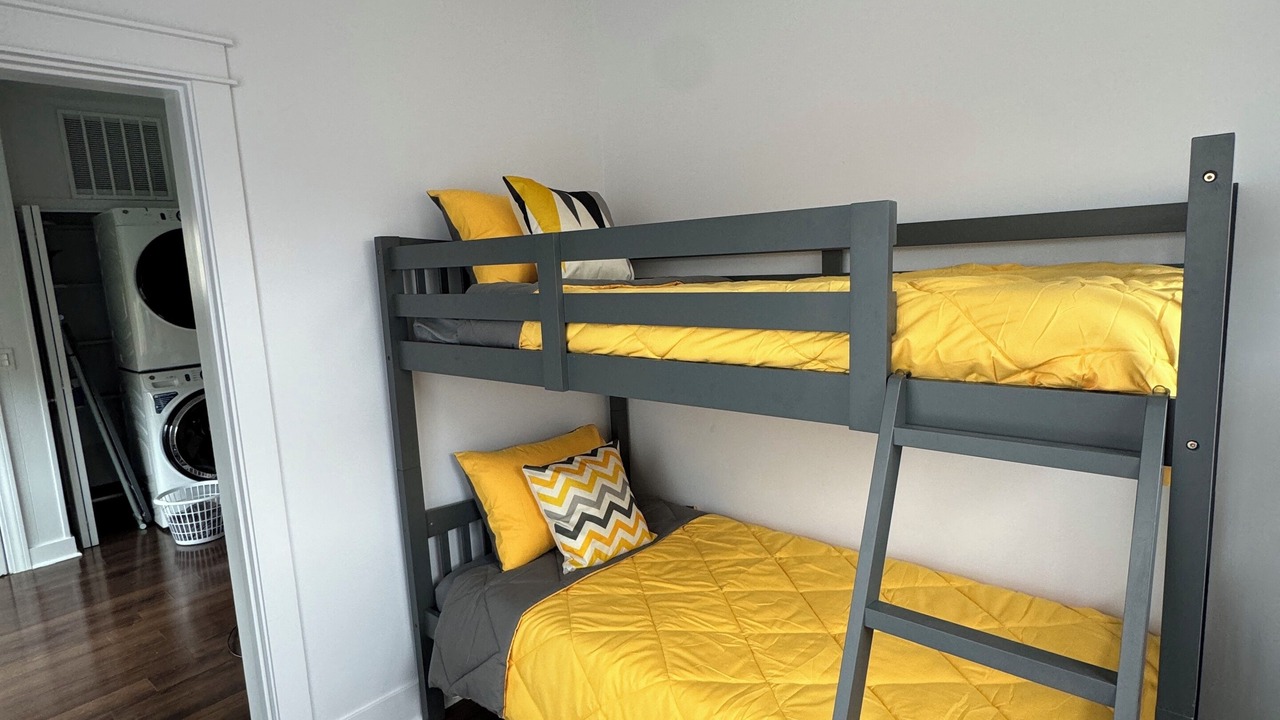 Photo of Bedroom in Lincolnwood