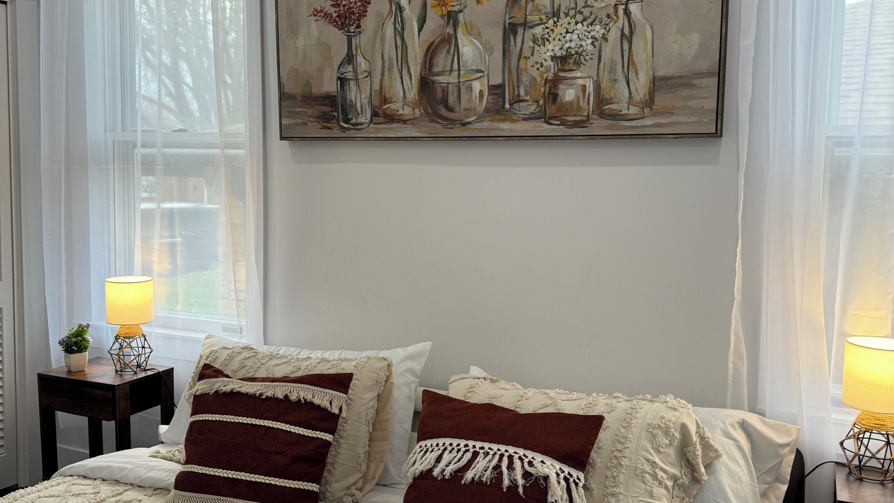Photo of Bedroom in Lincolnwood