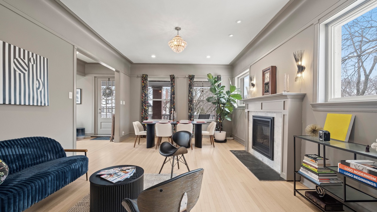 Photo of Bedroom in Rogers Park
