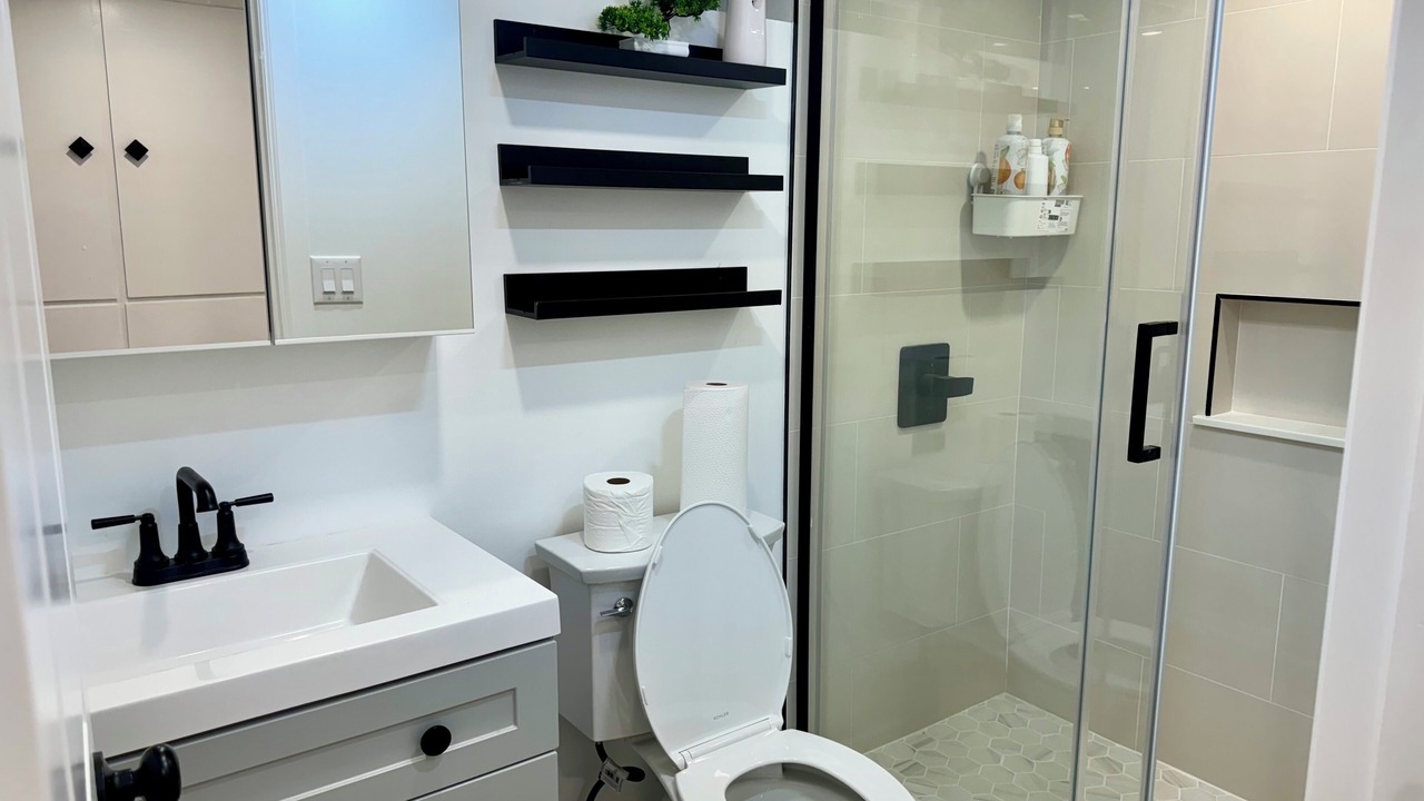 Photo of Bathroom in Skokie