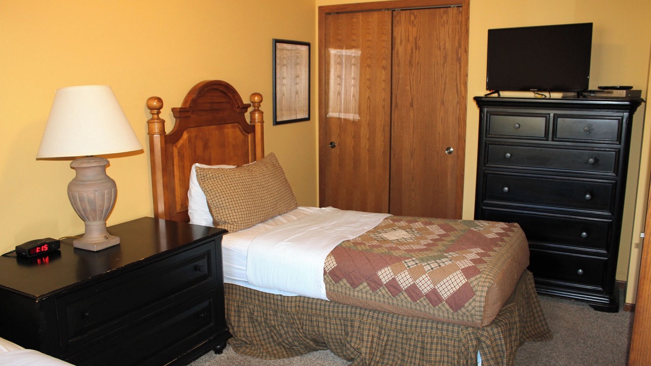 Photo of Bedroom in Eagle River