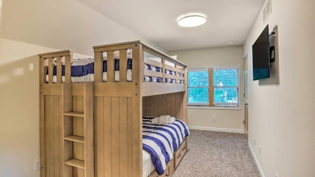 Photo of Bedroom in Lake Geneva