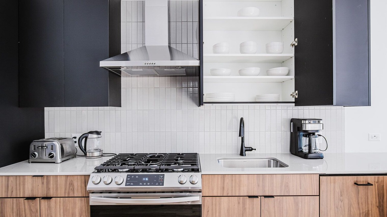 Photo of Kitchen in Streeterville