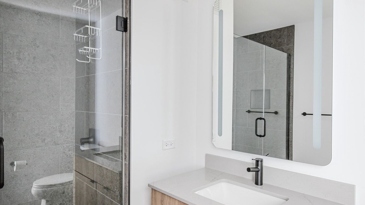 Photo of Bathroom in Streeterville