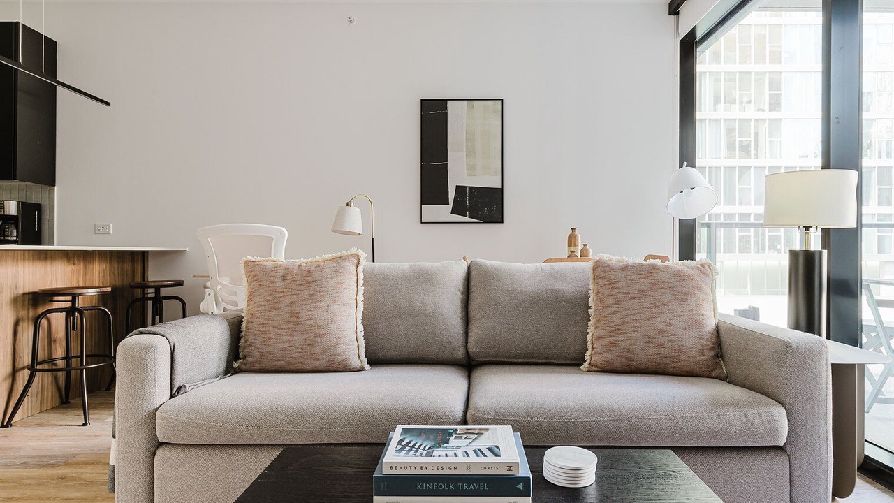Photo of Livingroom in Streeterville