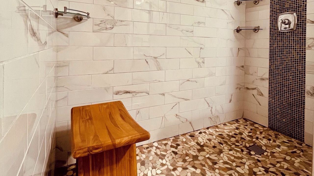 Photo of Bathroom in Mid-North District