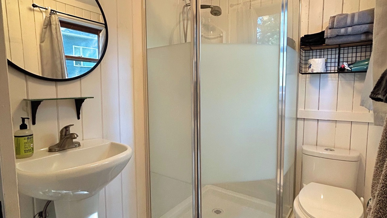 Photo of Bathroom in Mayfield