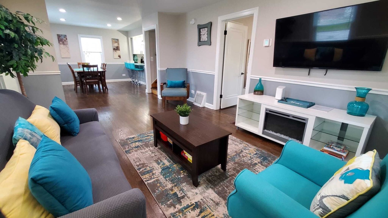 Photo of Livingroom in St. Charles