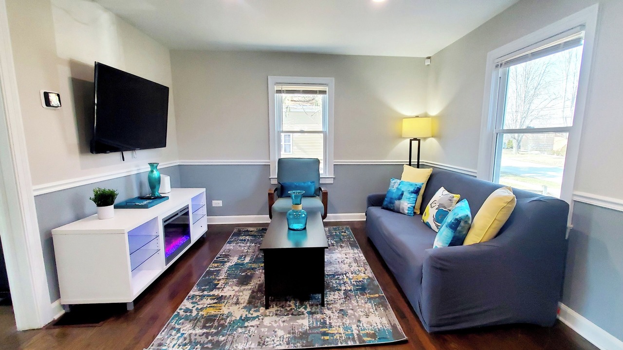 Photo of Livingroom in St. Charles