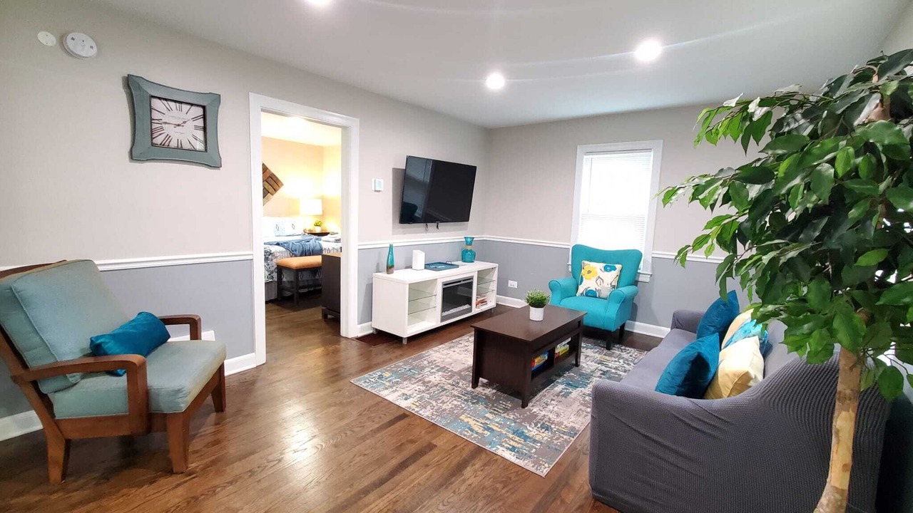Photo of Livingroom in St. Charles