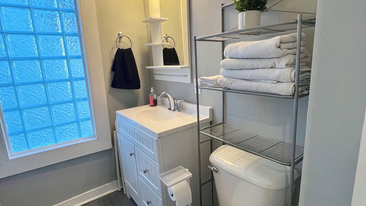 Photo of Bathroom in Fifth Ward