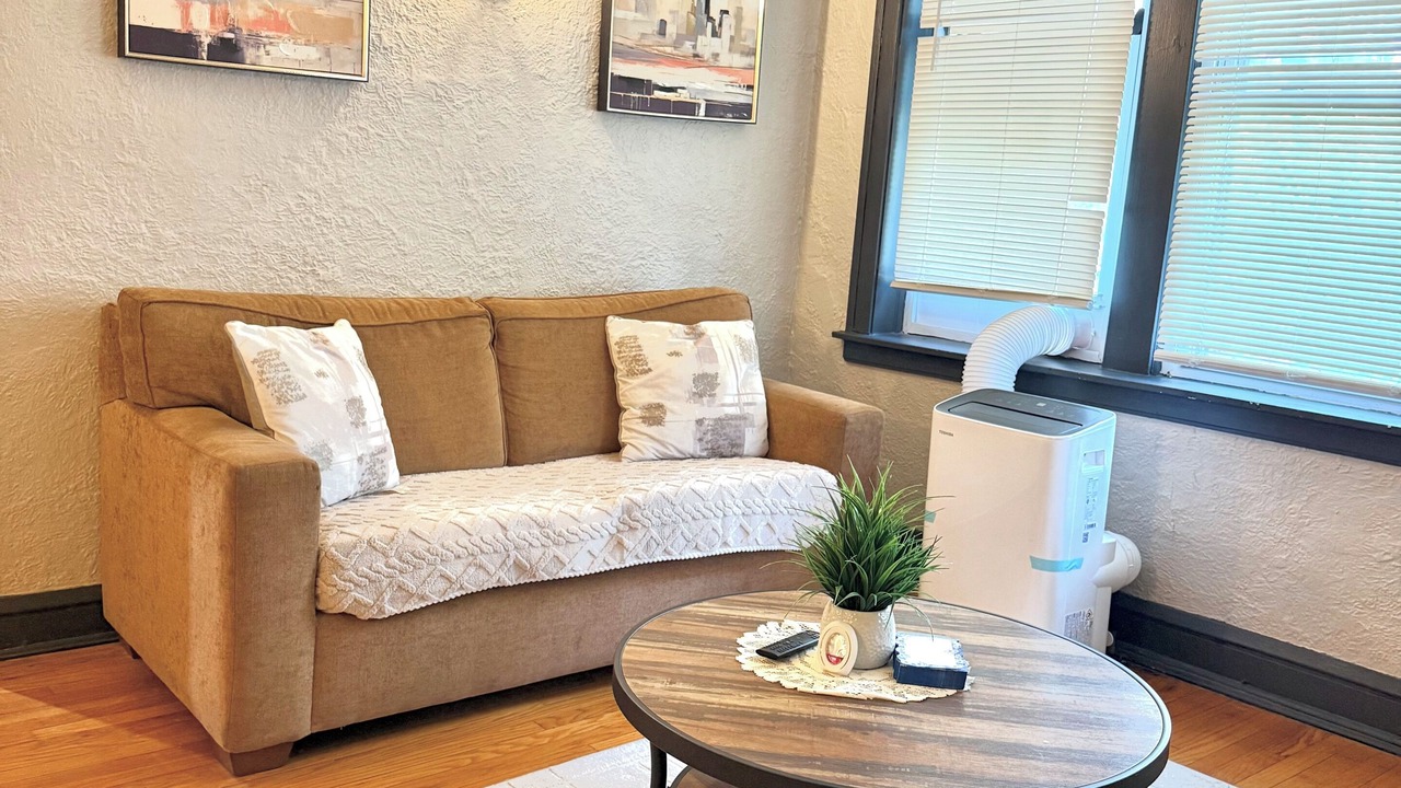 Photo of Livingroom in Gage Park
