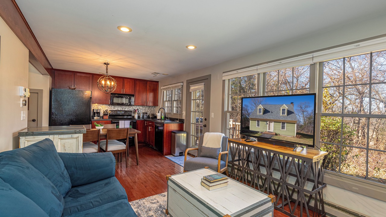 Photo of Livingroom in The Galena Territory