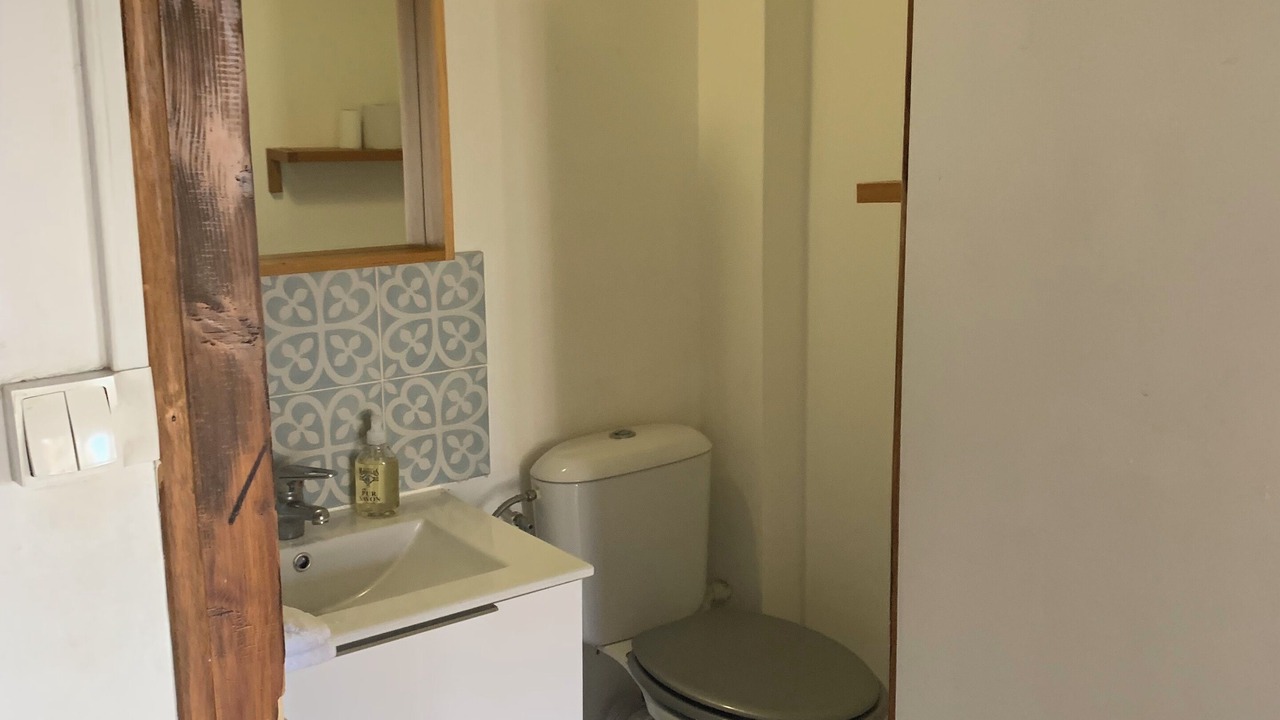 Photo of Bathroom in Opera