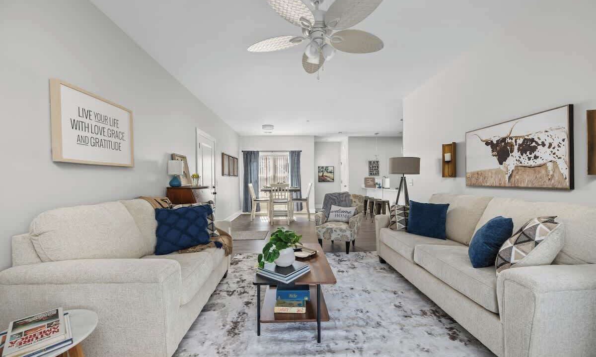 Photo of Livingroom in Bettendorf