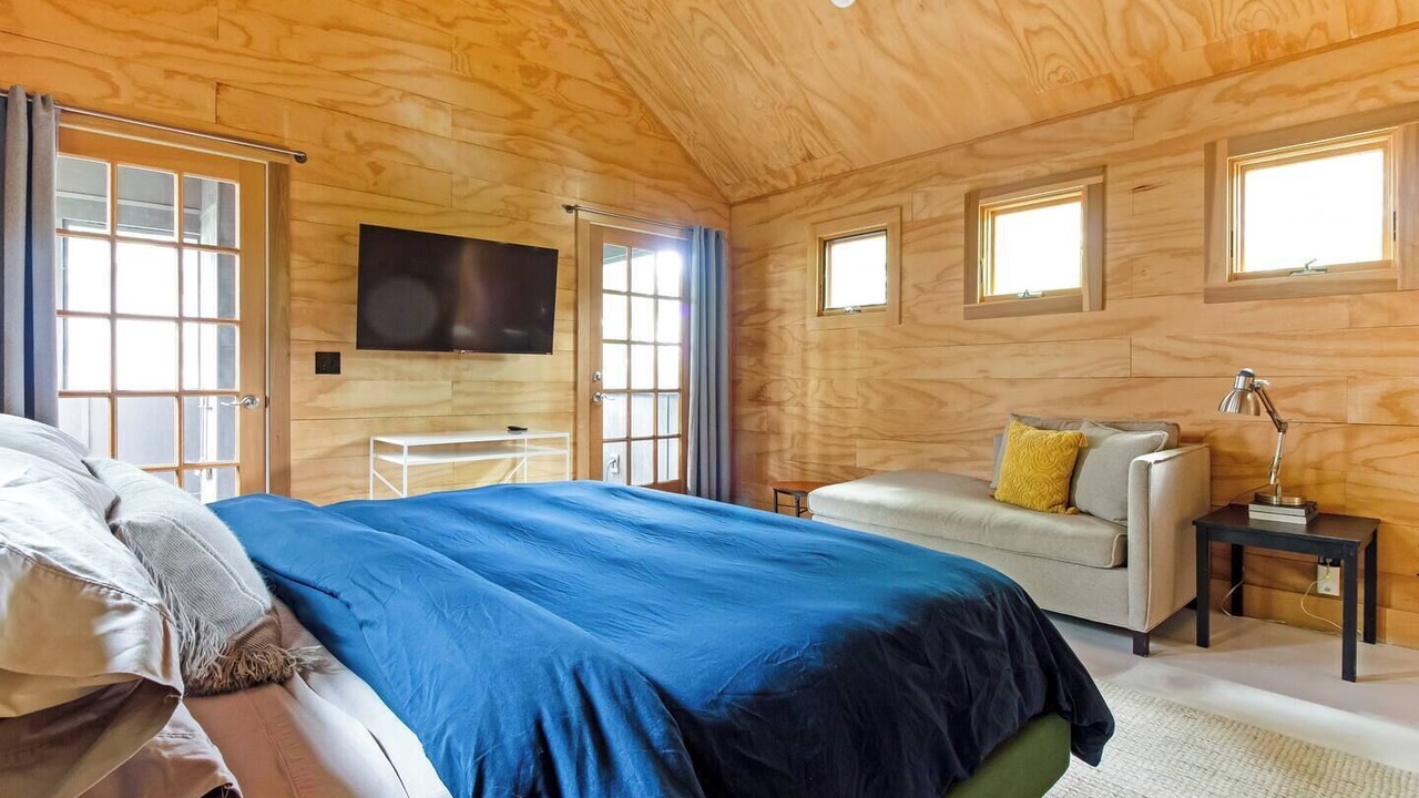 Photo of Bedroom in Douglas