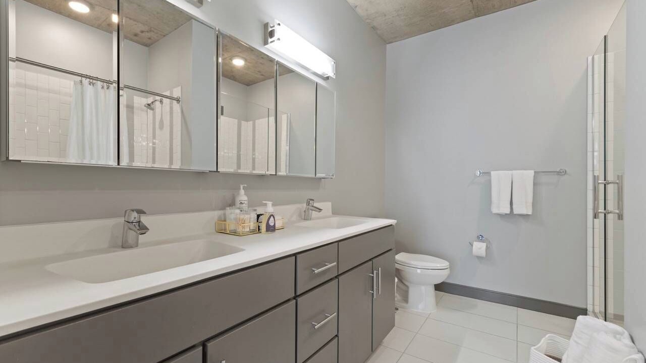 Photo of Bathroom in Downtown Chicago