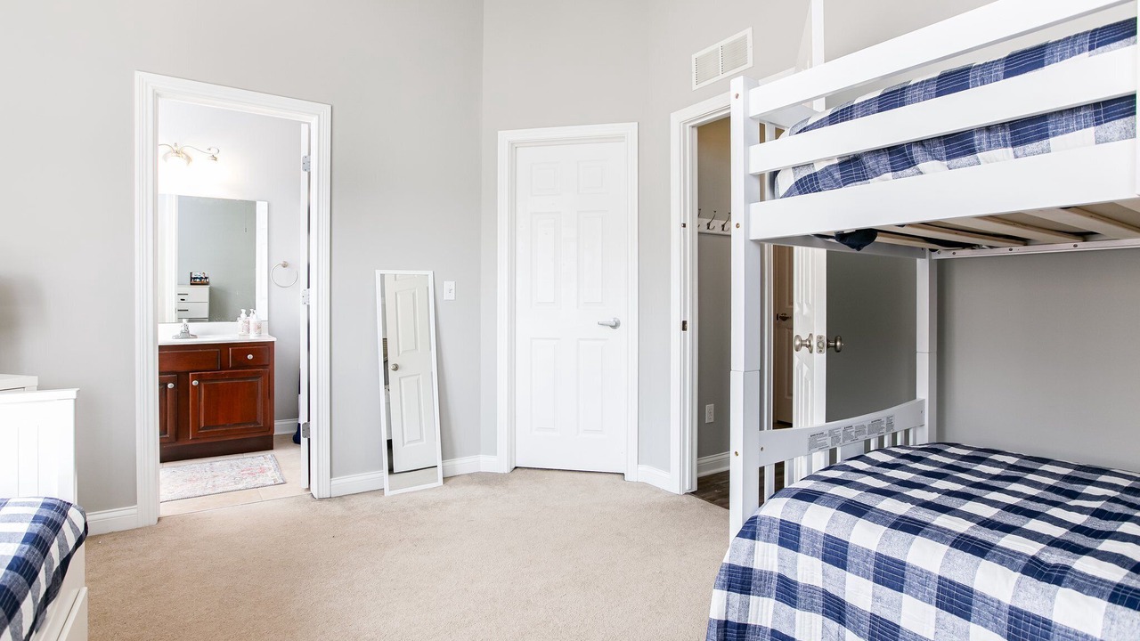 Photo of Bedroom in Roseland