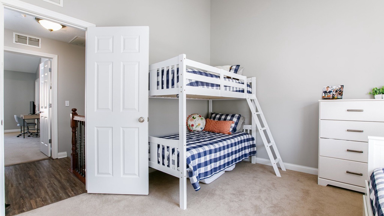 Photo of Bedroom in Roseland