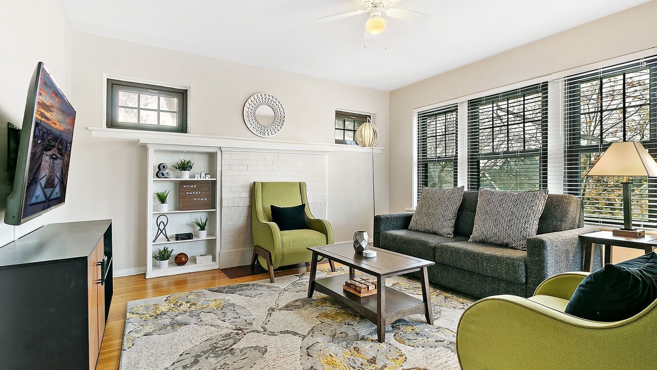 Photo of Livingroom in Hyde Park
