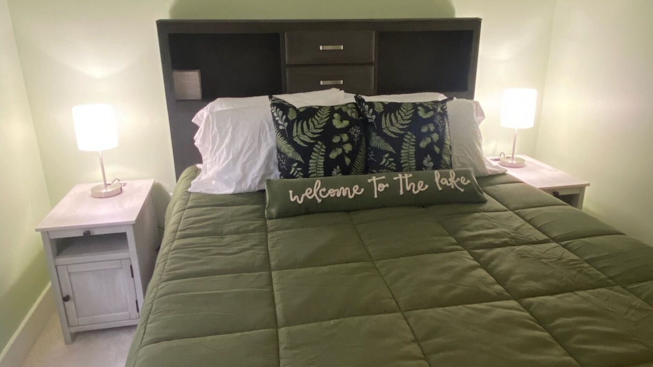 Photo of Bedroom in Paw Paw Lake