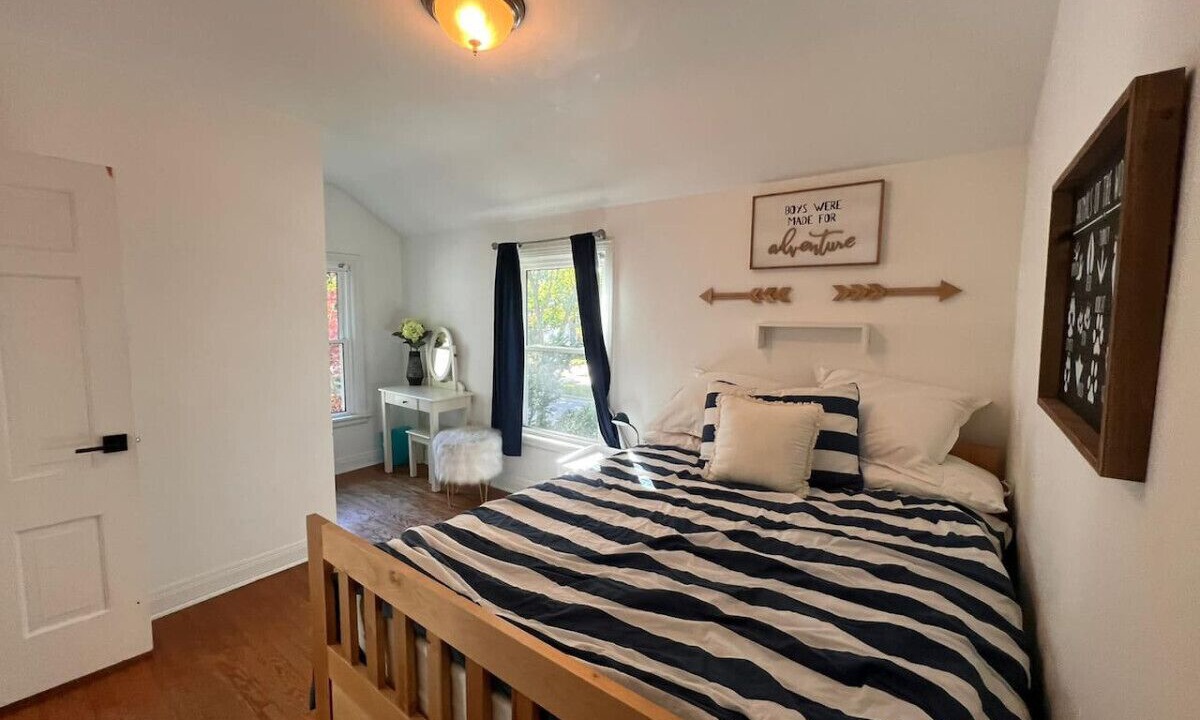 Photo of Bedroom in Whitefish Bay