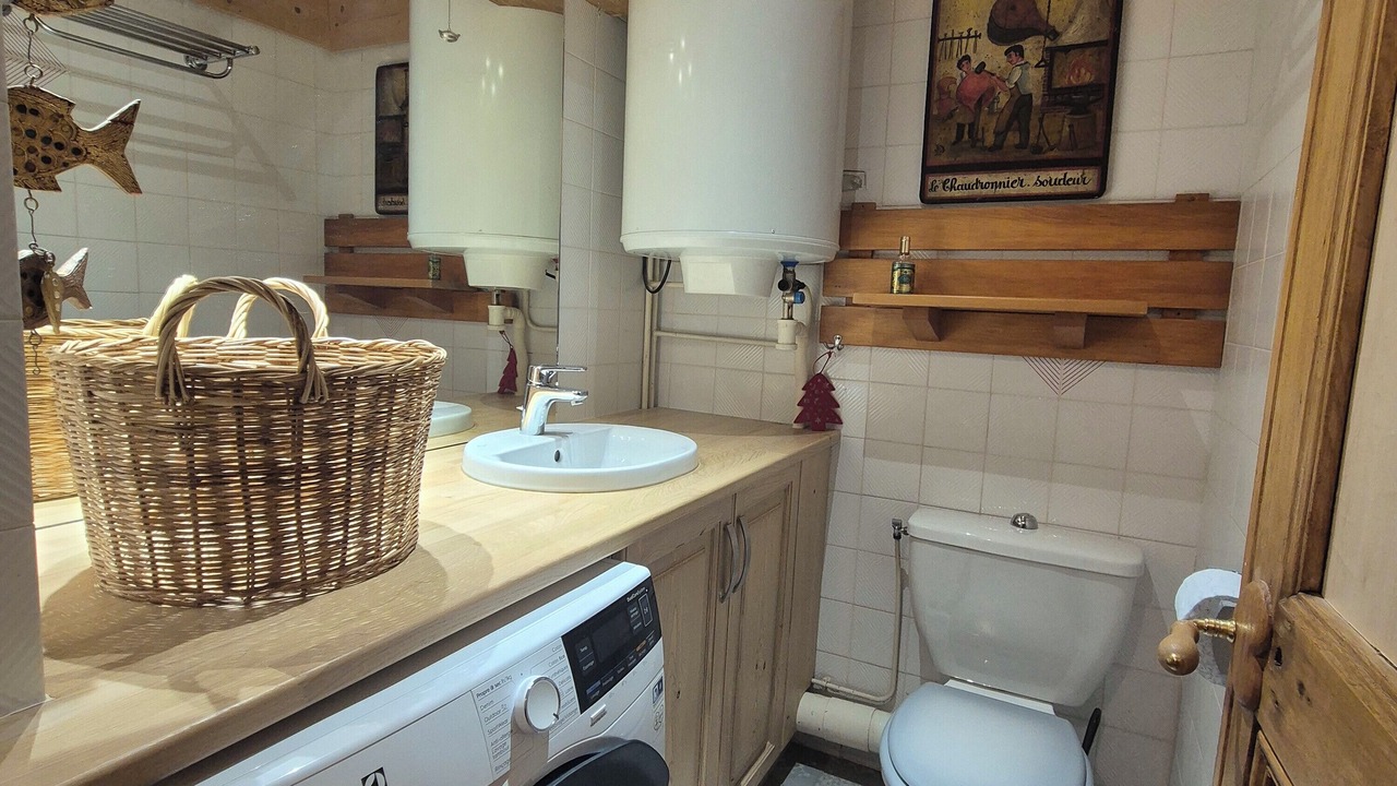 Photo of Bathroom in Les Deserts