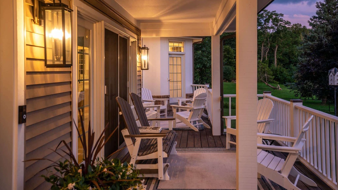 Photo of Patio Balcony in Lake Geneva