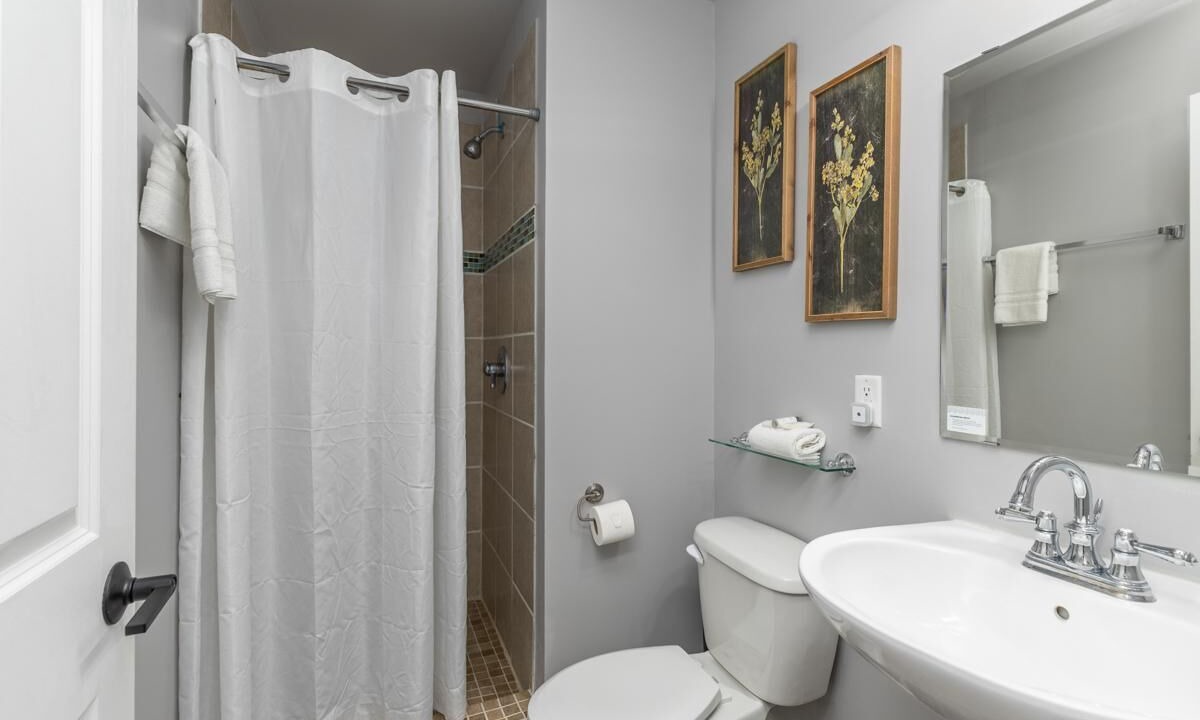 Photo of Bathroom in Douglas