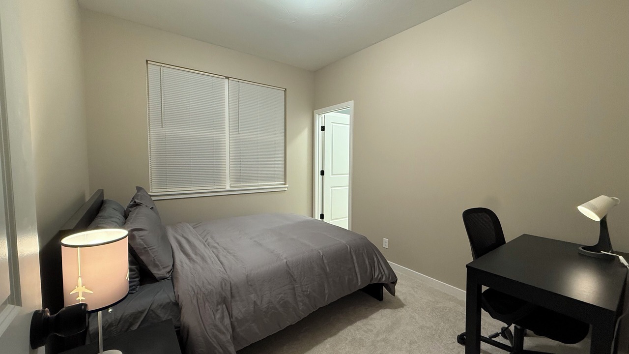 Photo of Bedroom in Kentwood