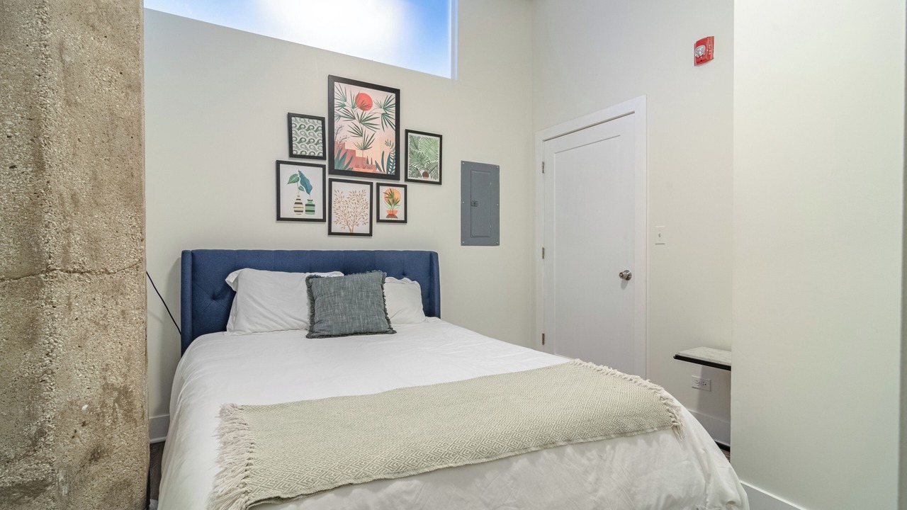 Photo of Bedroom in Near South Side