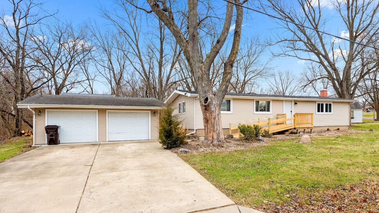 Photo of Outdoor in Creve Coeur