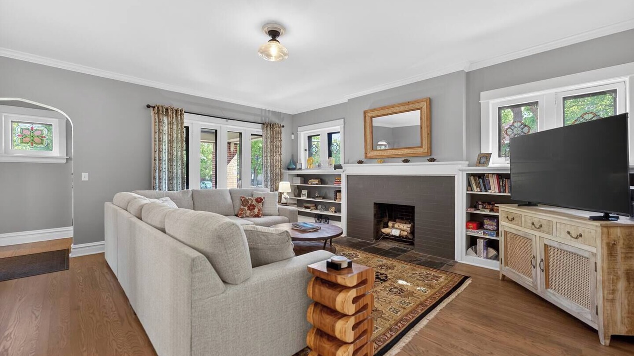Photo of Livingroom in Rogers Park