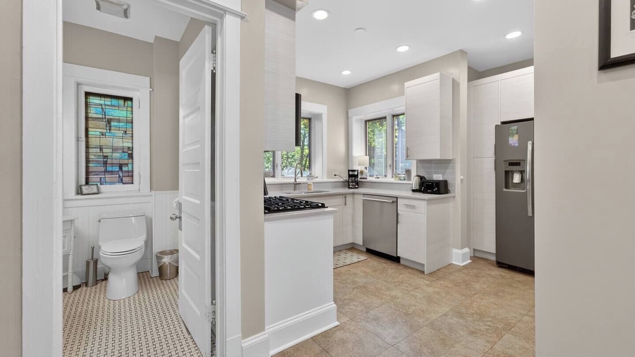 Photo of Kitchen in Rogers Park