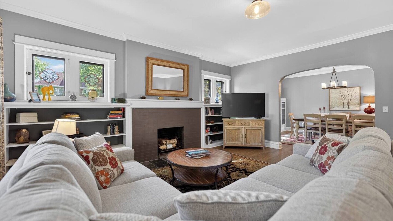 Photo of Livingroom in Rogers Park