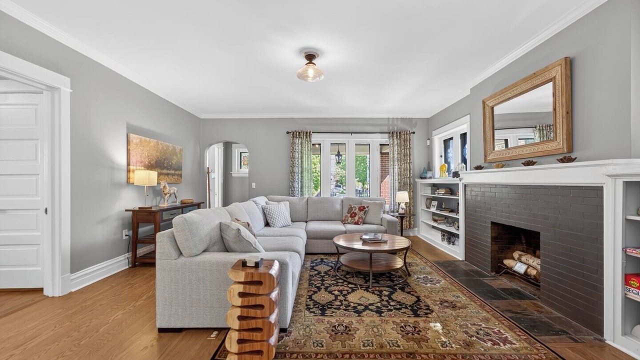 Photo of Livingroom in Rogers Park