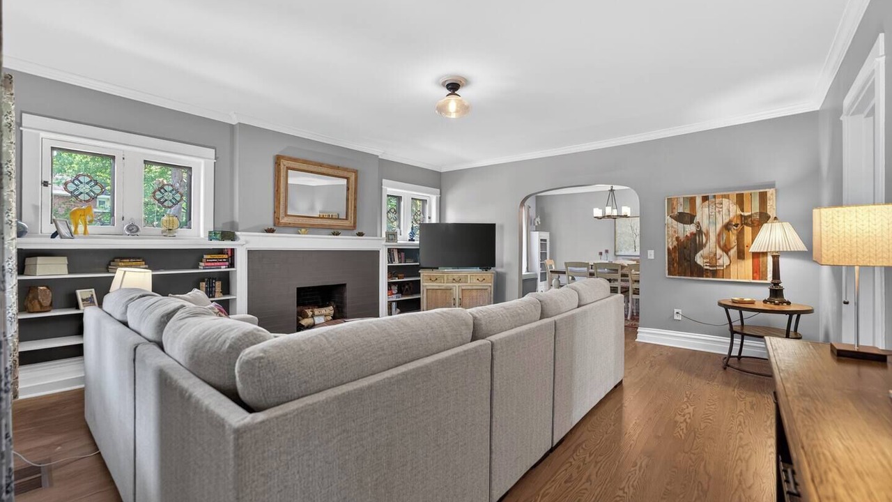 Photo of Livingroom in Rogers Park