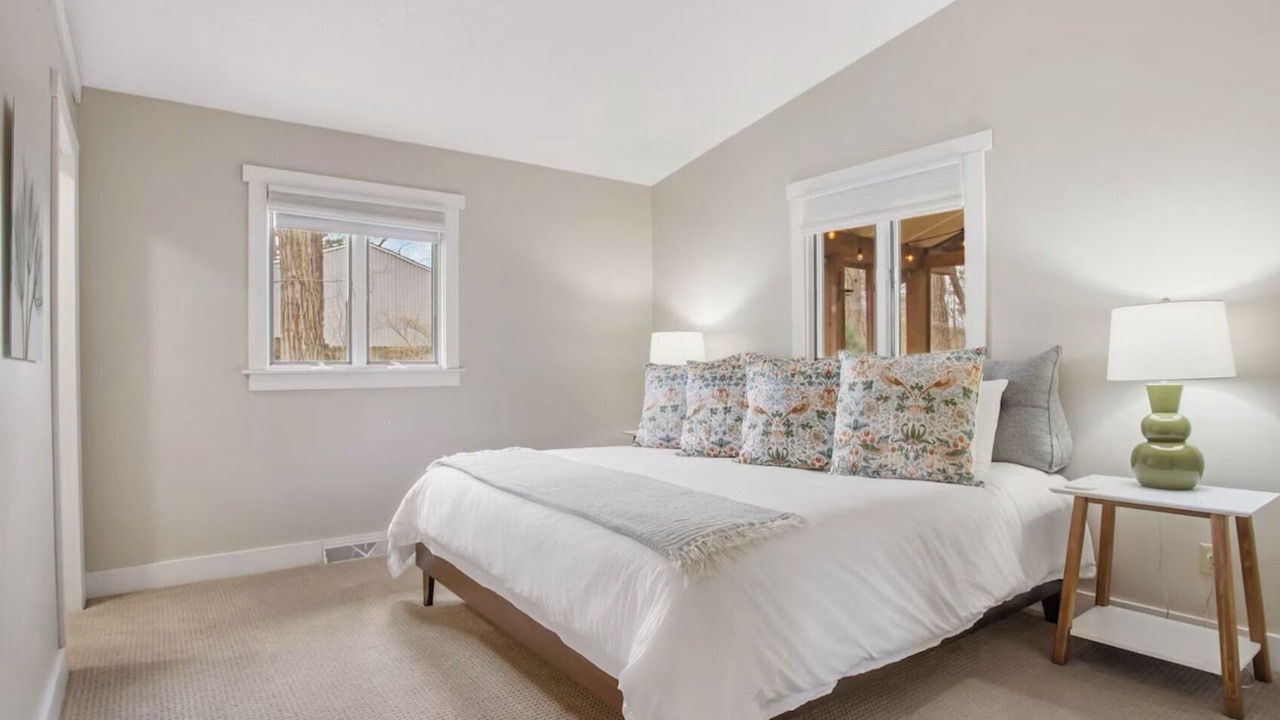 Photo of Bedroom in Douglas