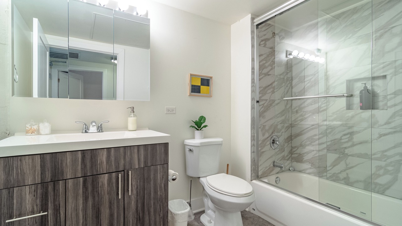 Photo of Bathroom in Near South Side